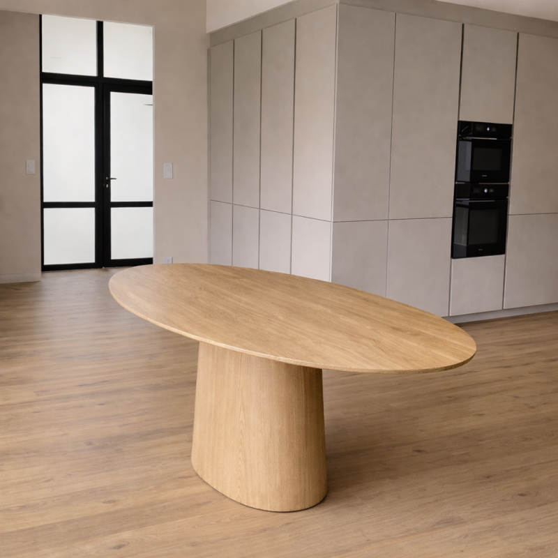 Table tronquée - pied de table cintré